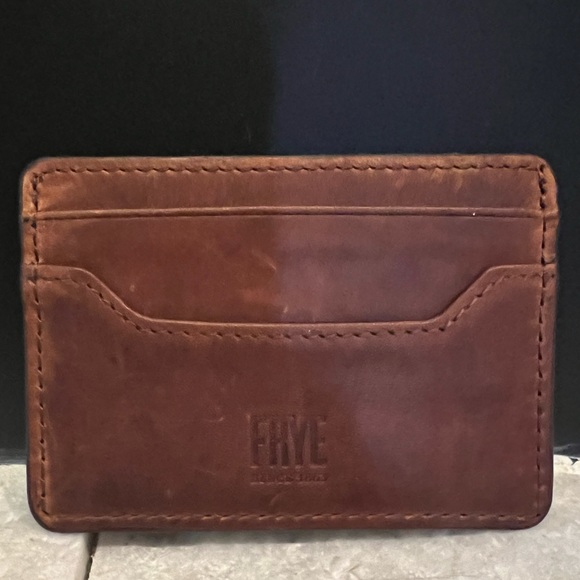 Frye Accessories - NWT Frye Leather Card Holder 💳